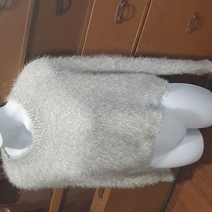 URBAN OUTFITTERS sweater.   #4337